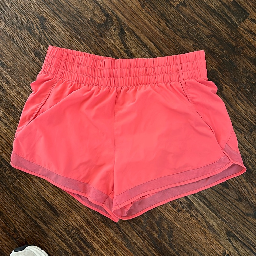 Athleta high rise mesh racer run shorts